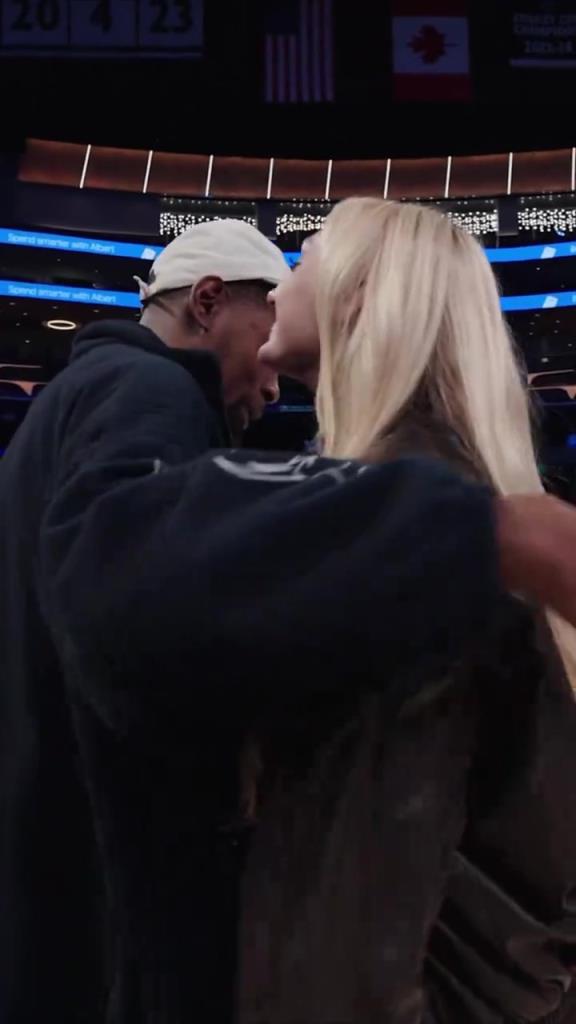 卡梅倫布林克這大長腿，KD都得多看幾眼